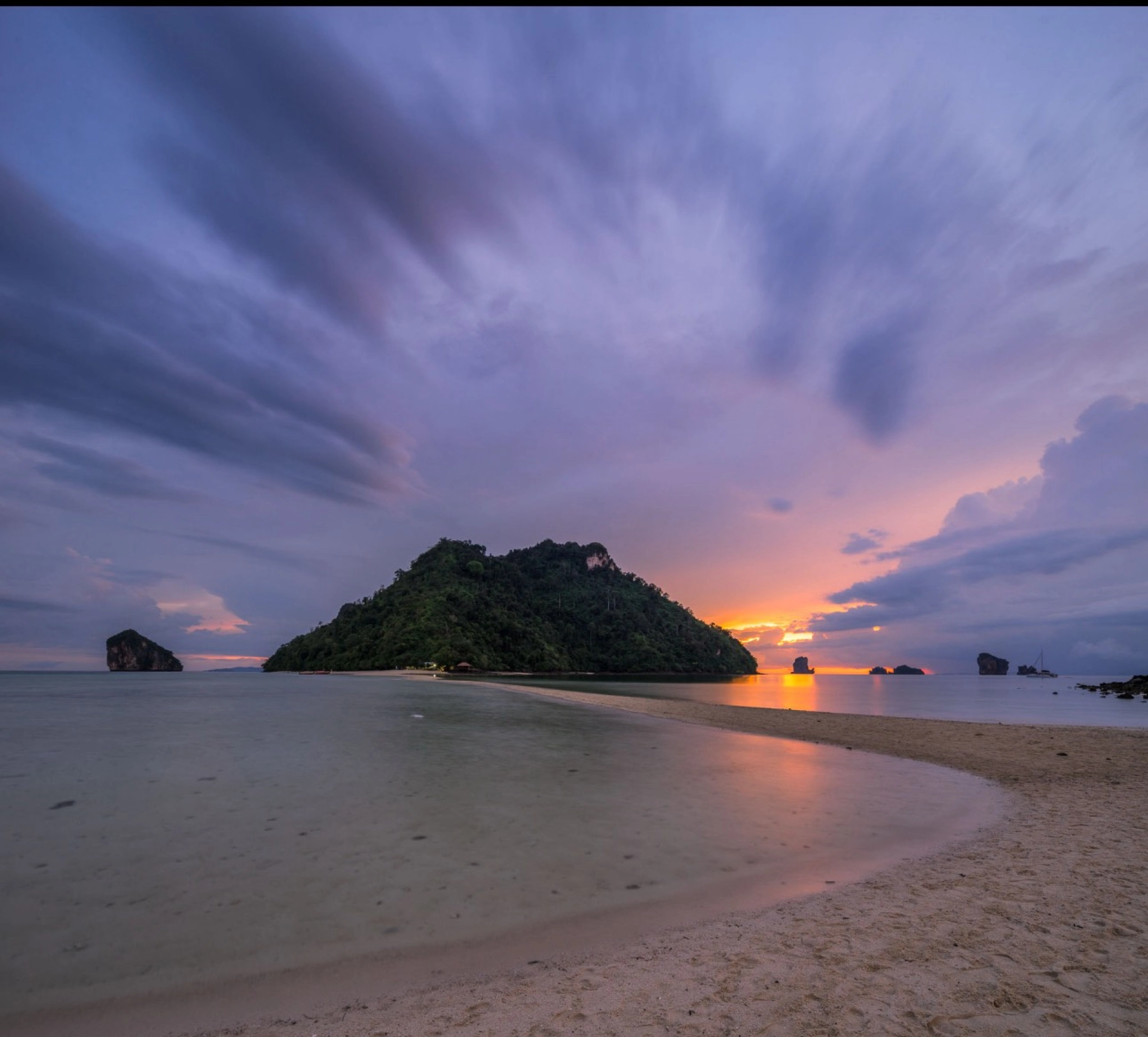  7 Islands Sunset Tour – The Perfect Evening in Krabi  Join Tour by Big Boat (Shared Trip Experience)
