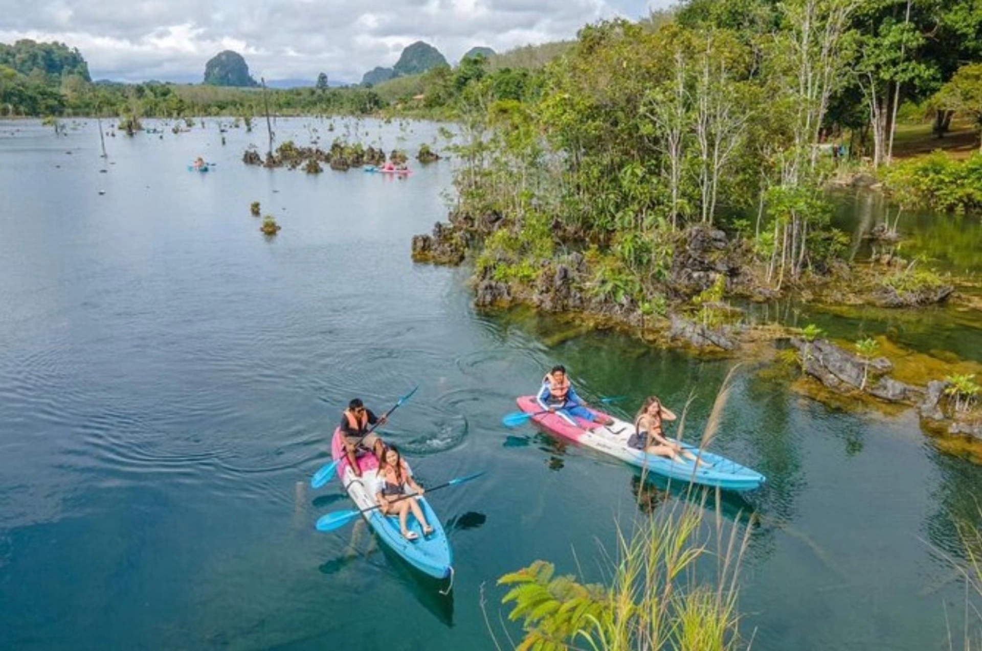 Kayaking & Swimming at Klong Root – Crystal Clear Canal Experience  Join Tour (Shared Trip) – Relaxing Nature Escape in Krabi